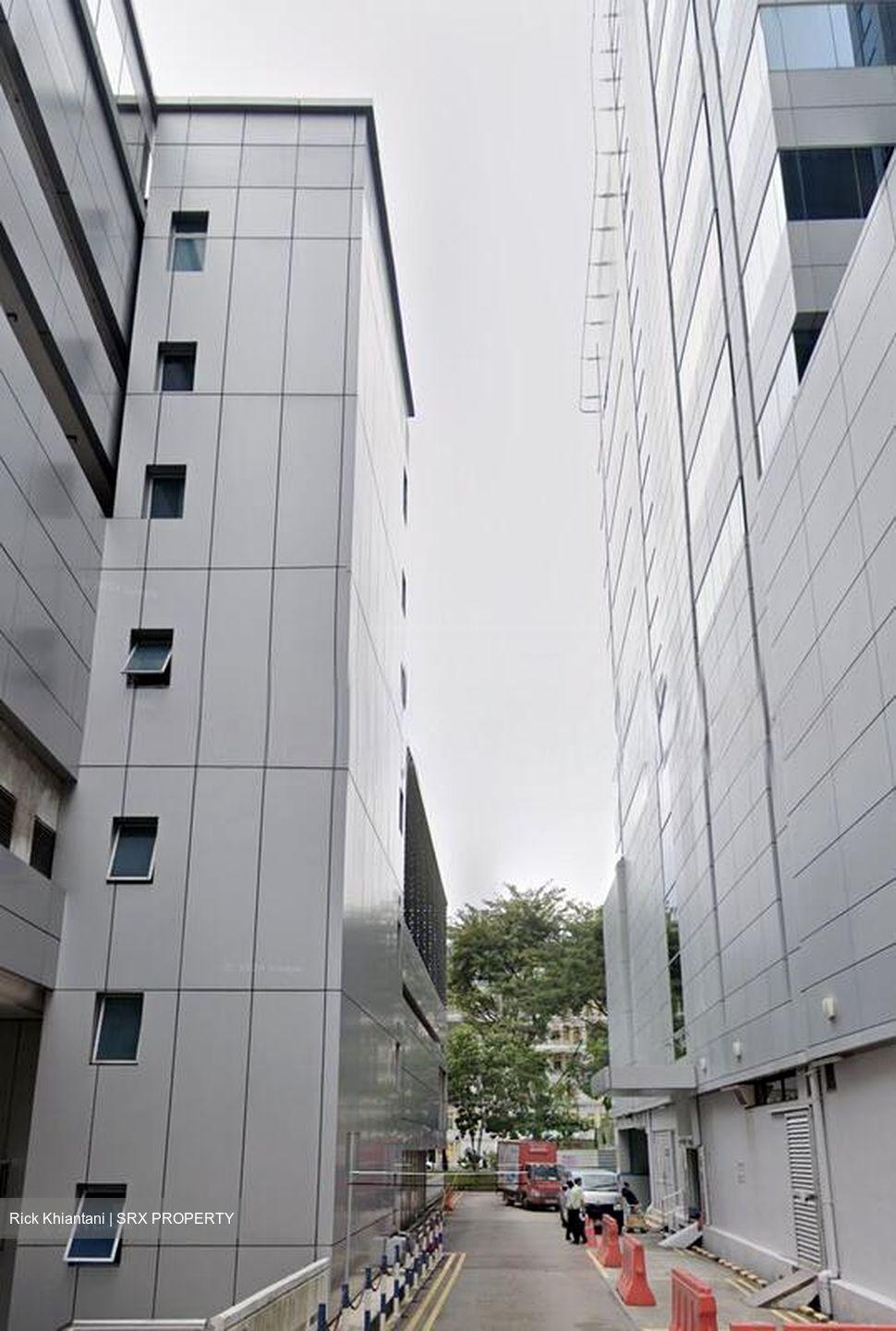 High Street Centre (D6), Retail #551067041